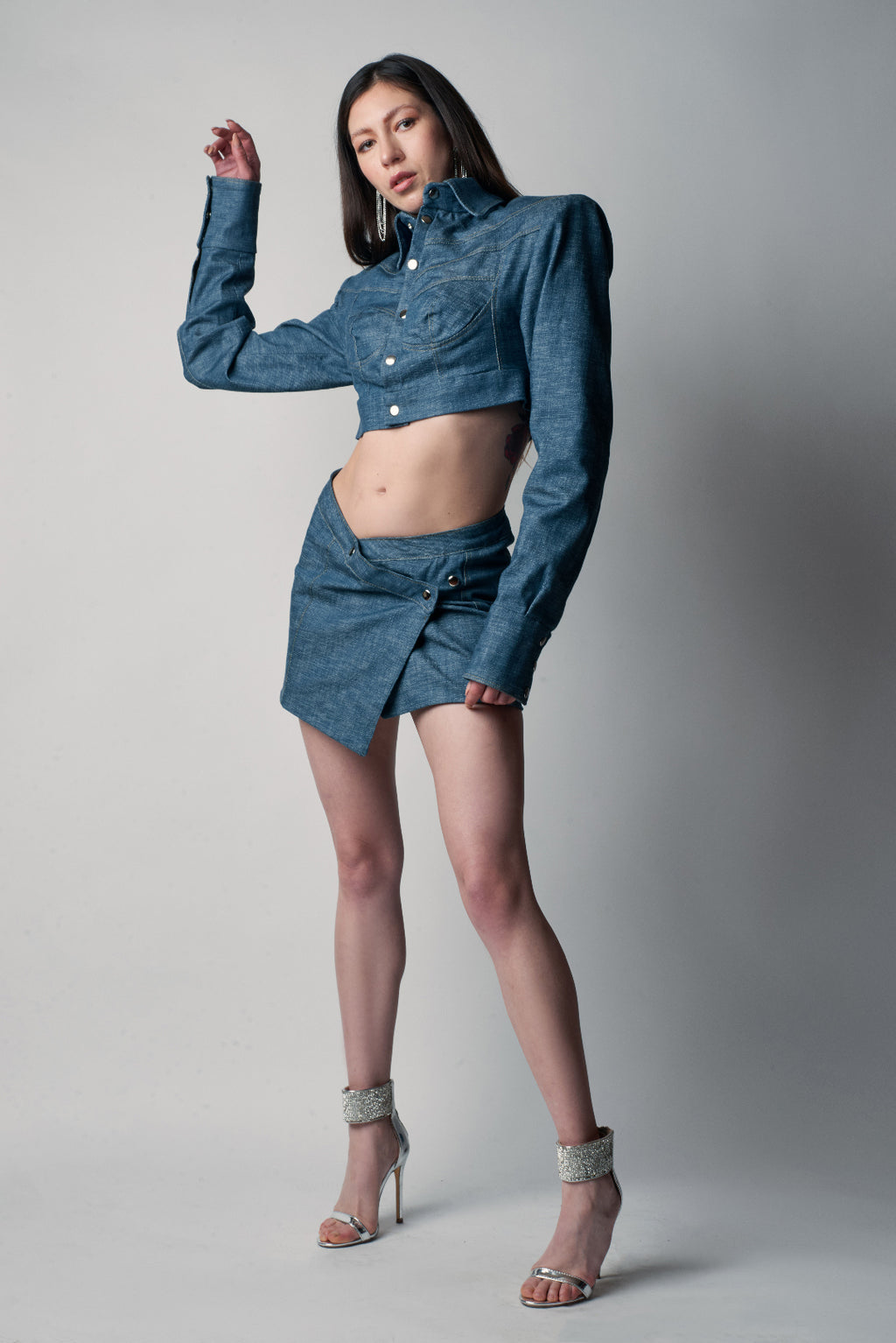 LOOK 03